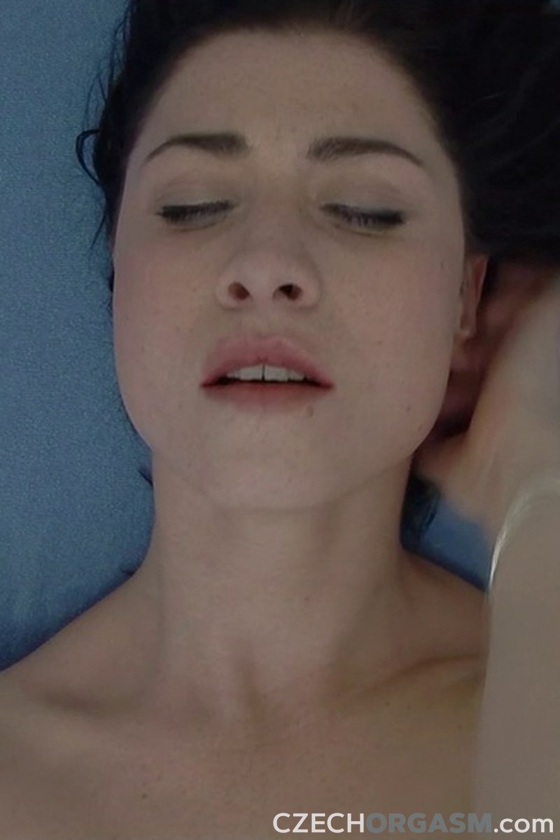 Intense Orgasm 3 - Screenshot 1 of 4 - Brown Hair