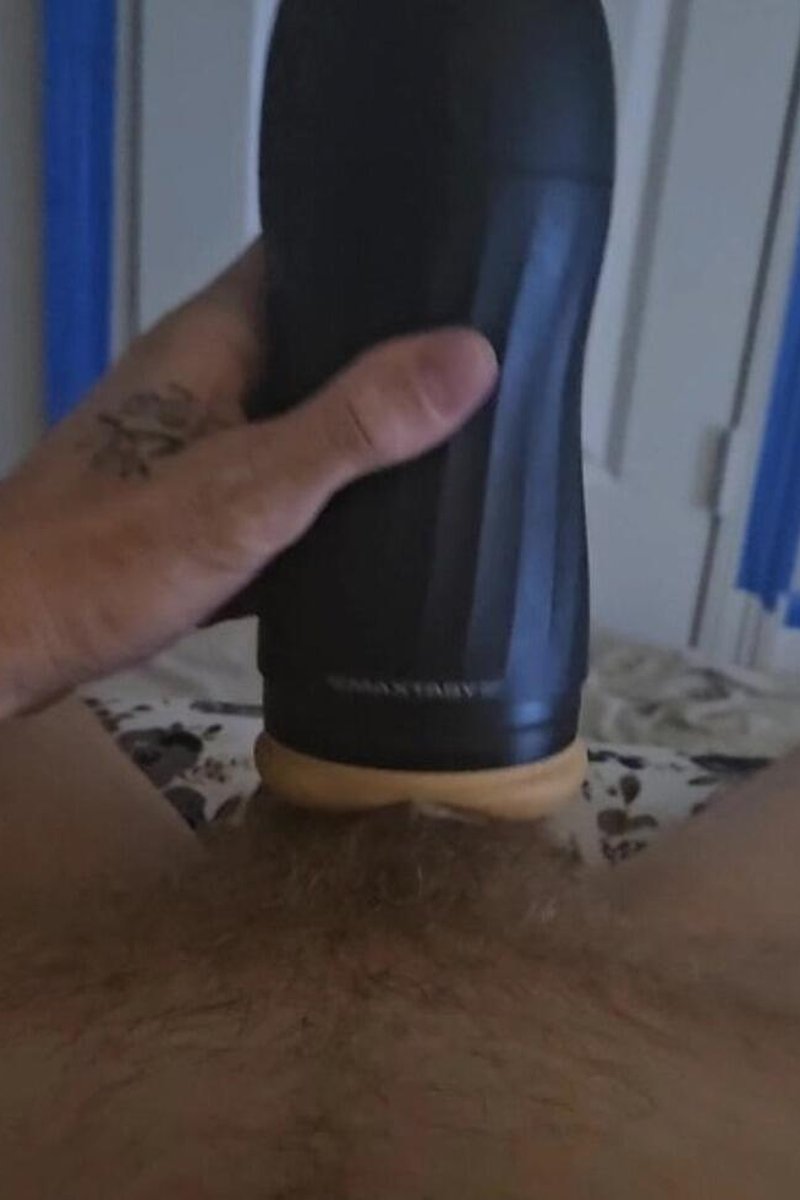 Gooning - Screenshot 1 of 4 - Cock Play