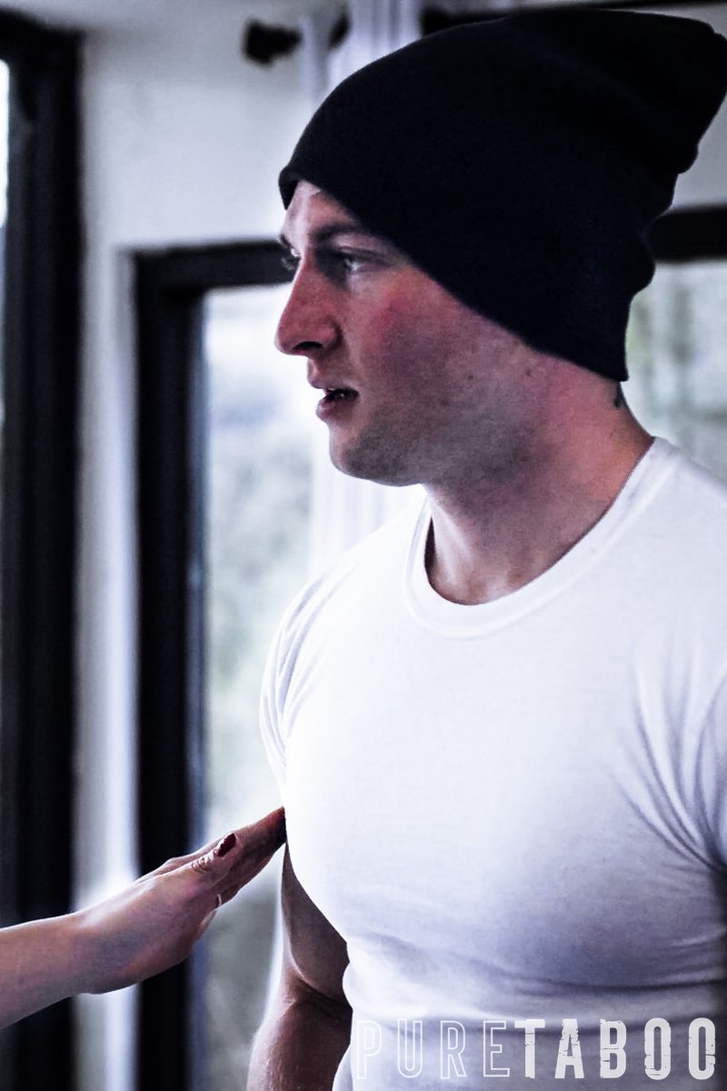 Team Player - Screenshot 1 of 4 - Blond Hair