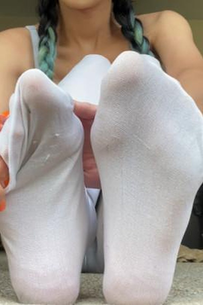 Toe Cracking Compilation - Screenshot 1 of 4 - Foot Fetish