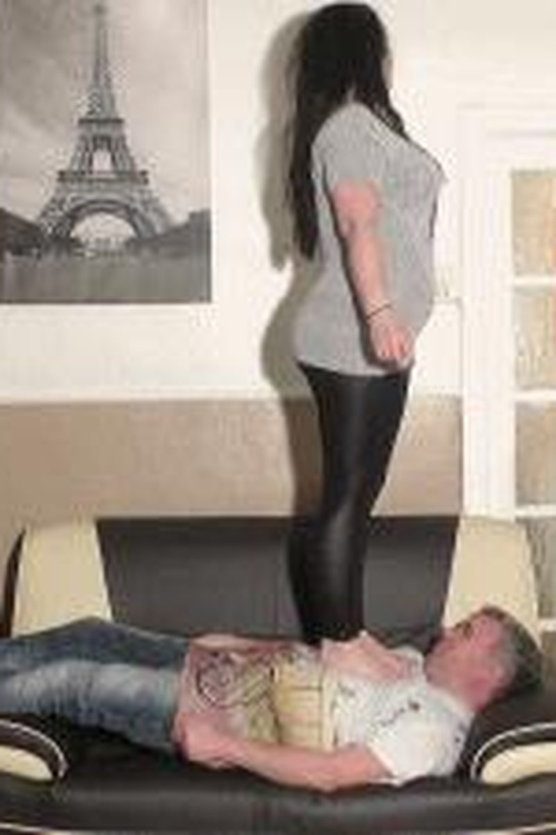 Heavy Trample Domination - Screenshot 1 of 4 - Foot Fetish