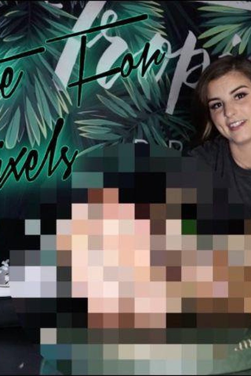 Desperate For Pixels - Screenshot 1 of 4 - Foot Fetish