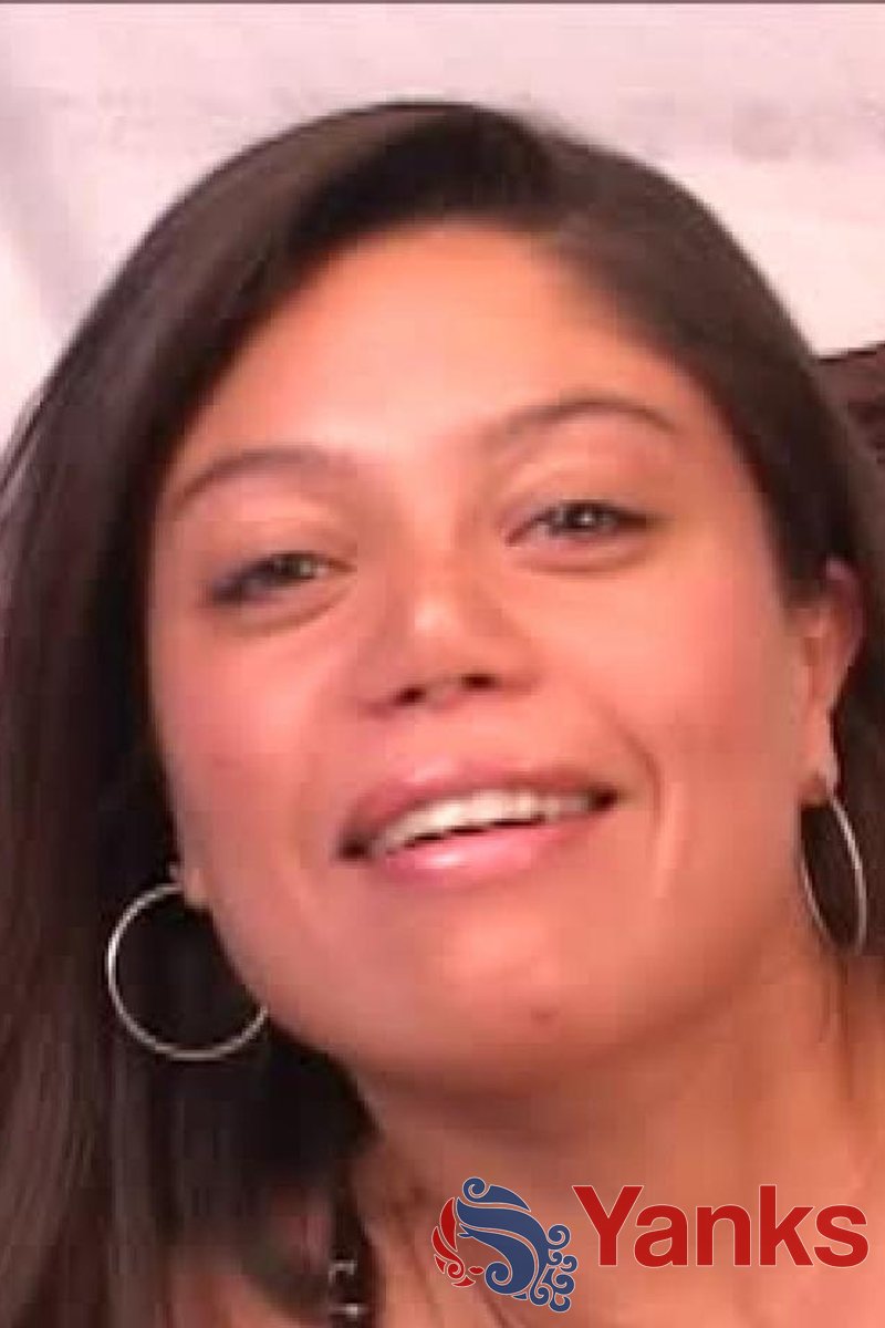 Mell's Interview - Screenshot 1 of 4 - Latin Woman