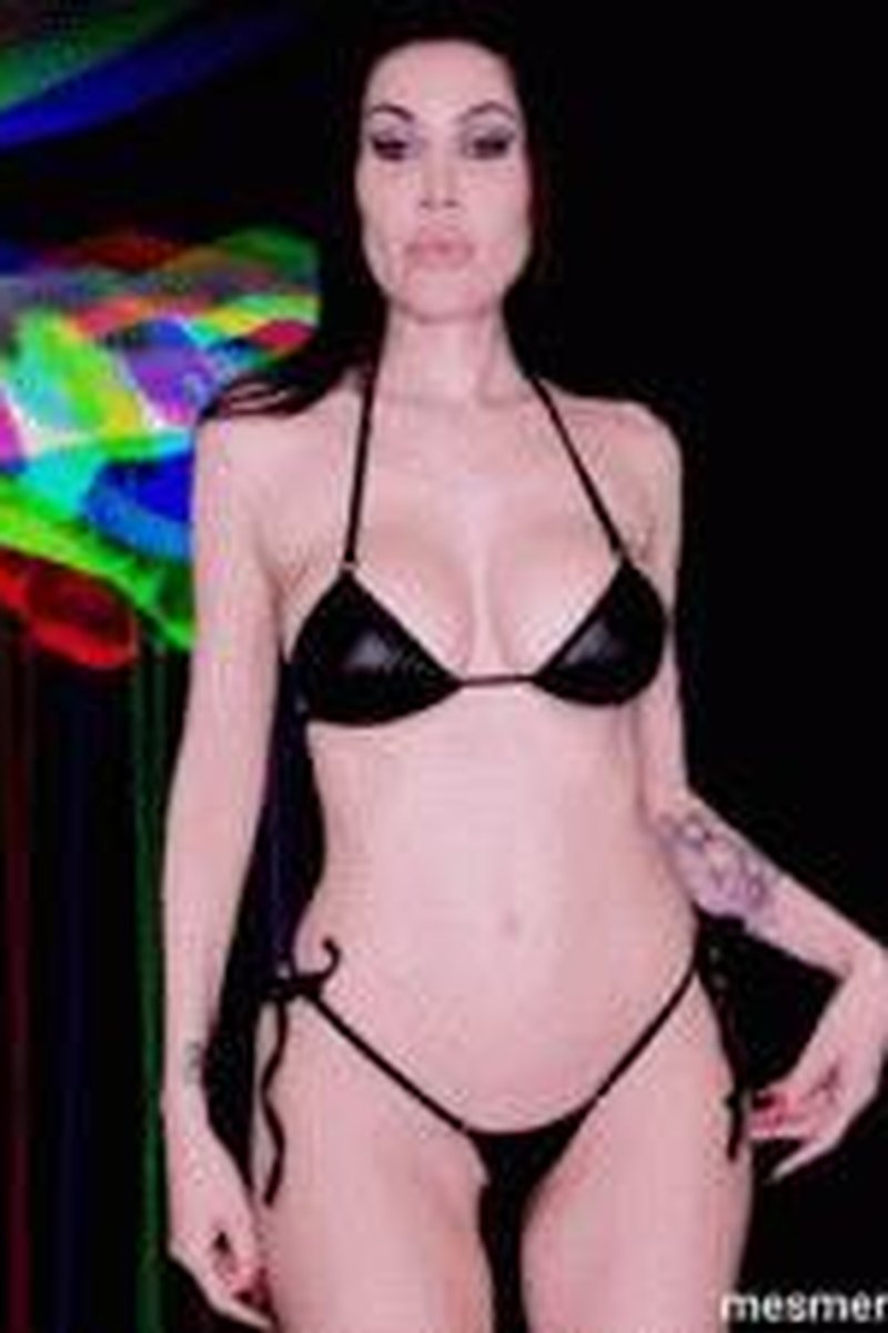 Mesmeratrix Slut Puppet - Screenshot 1 of 4 - Broken