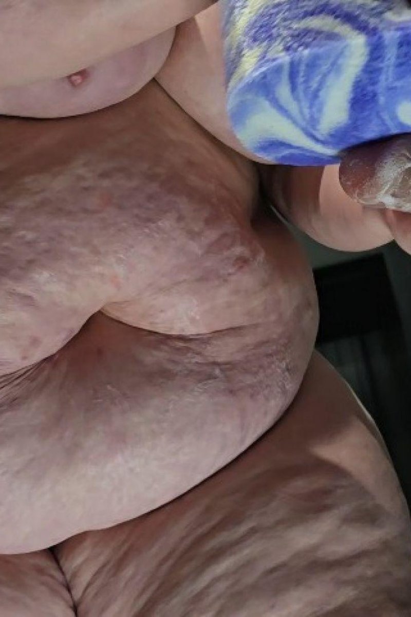 Custom Sponge - Screenshot 1 of 4 - All Sex