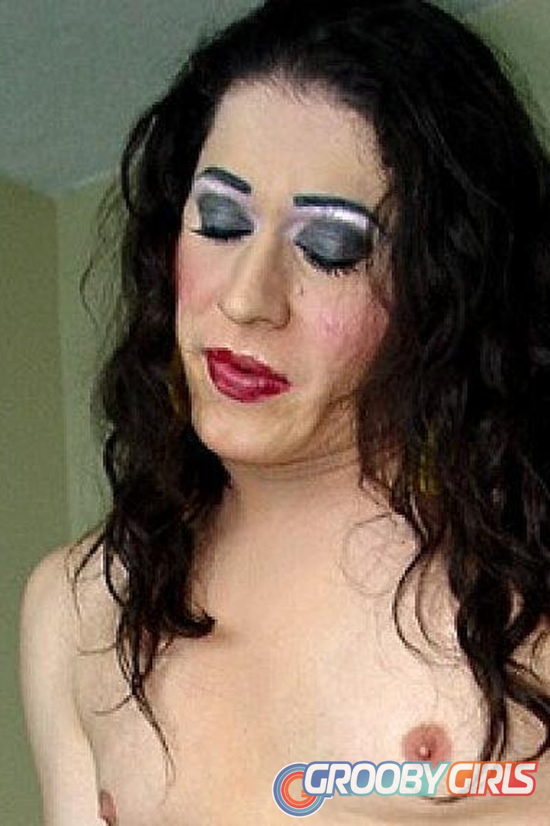 Caliente Leticia - Screenshot 1 of 4 - Transgender