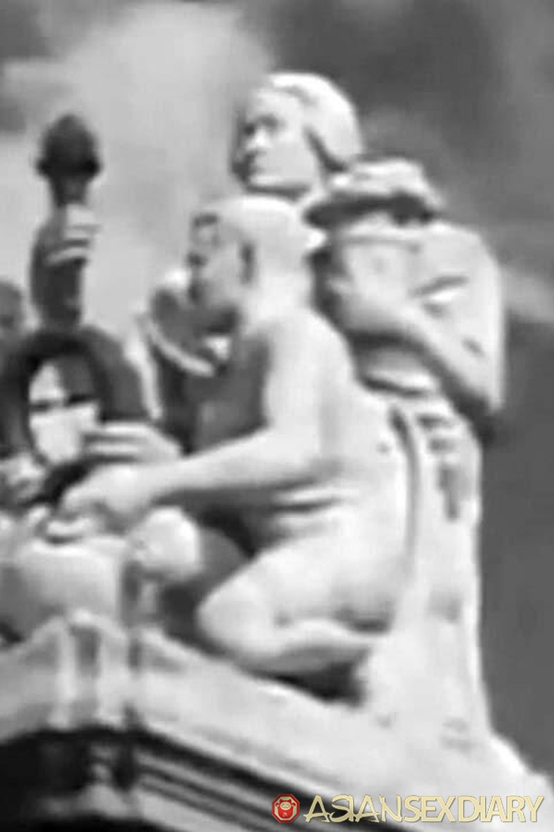 Manila, Queen Of The Pacific Old Movie - Screenshot 1 of 4 - Asian