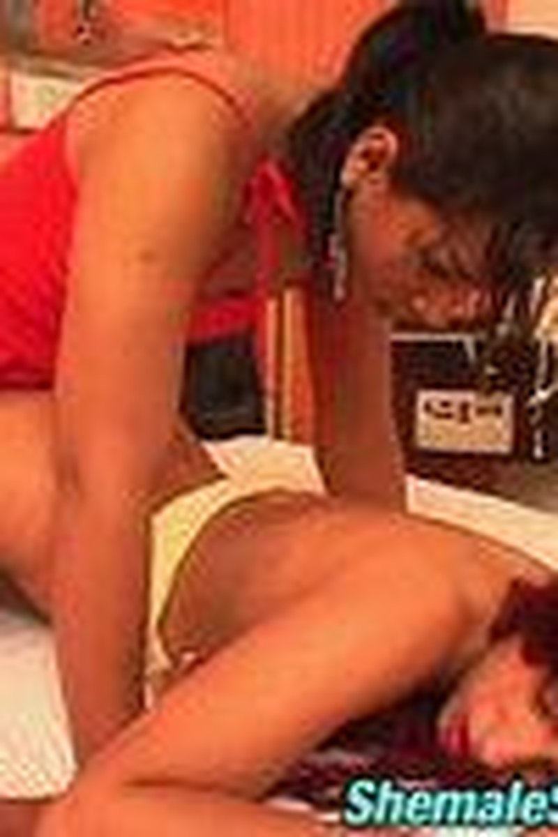 Monique - Screenshot 1 of 4