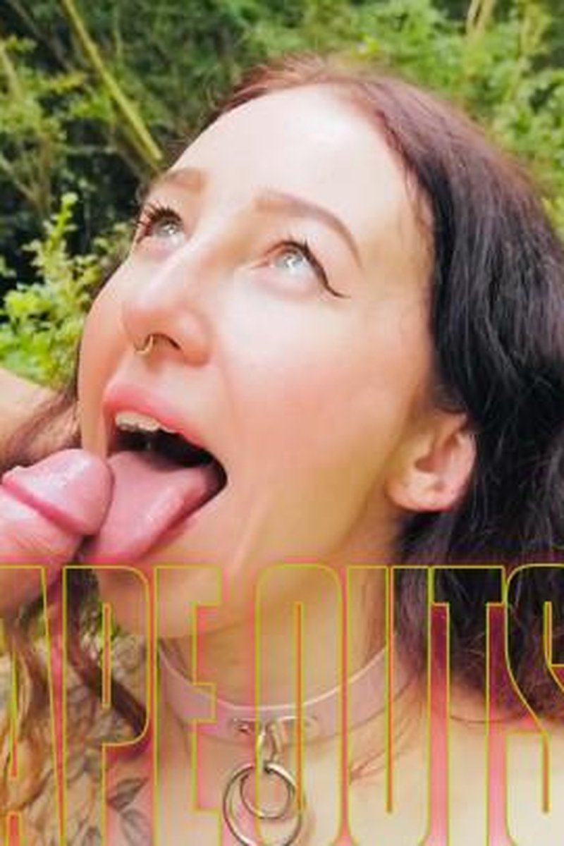 First Sextape Outside - Screenshot 1 of 4 - Amateur
