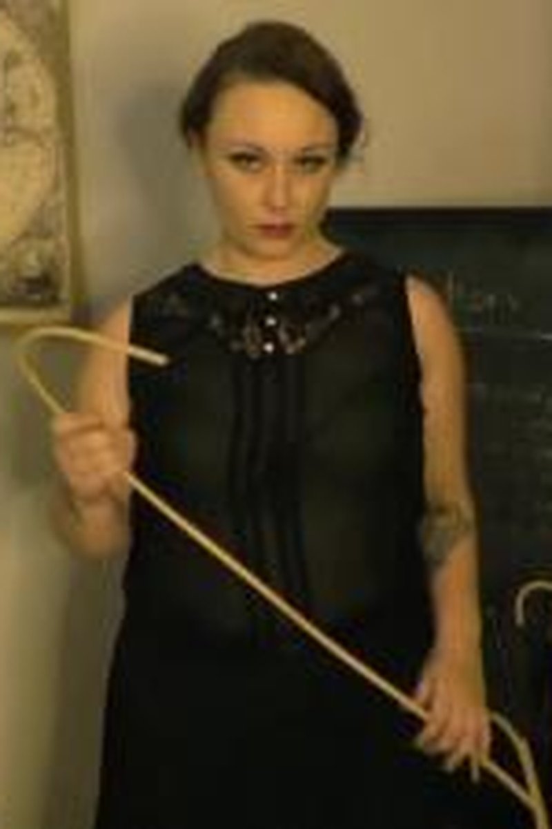 A School Nightmare - Screenshot 1 of 4 - Caning Fantasy
