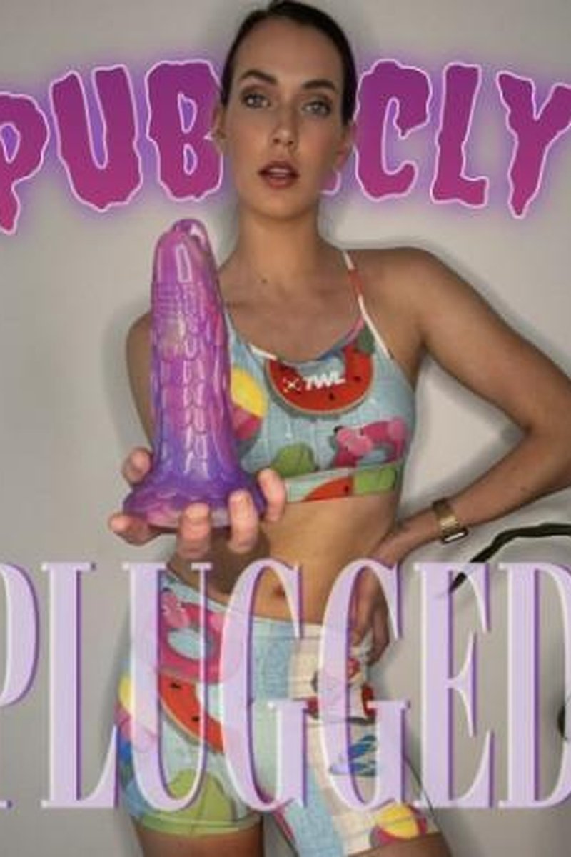 Publicly Plugged - Screenshot 1 of 4 - Active Wear