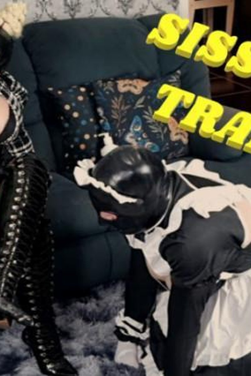Sissy Training - Screenshot 1 of 4 - Rimming