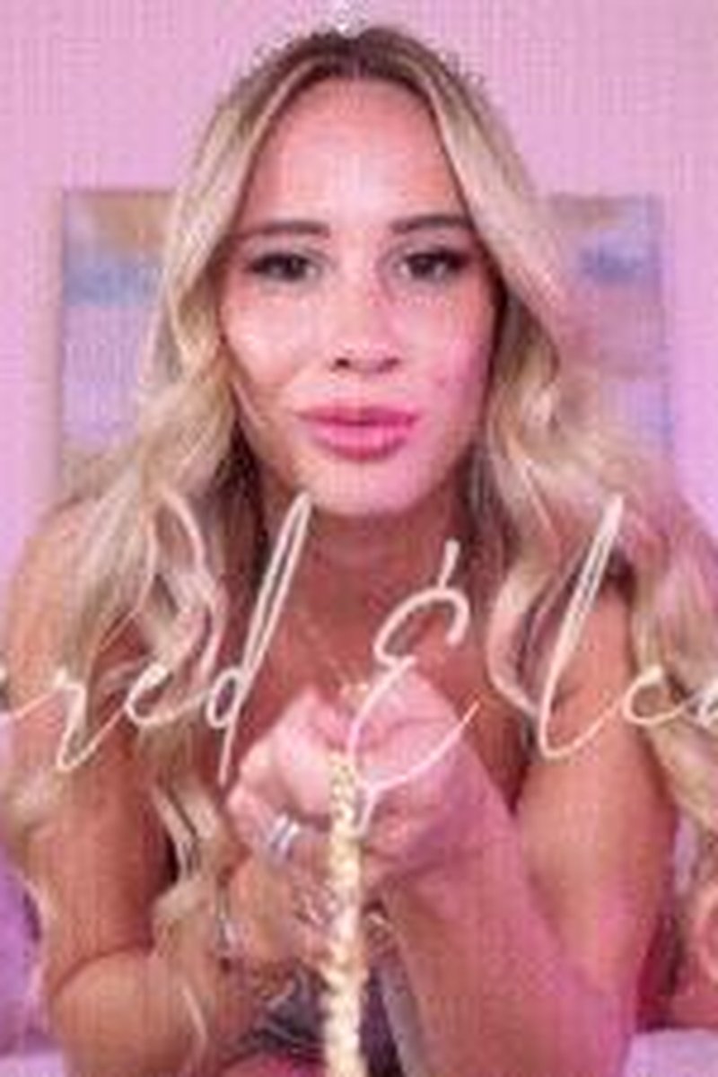 Collared And Leashed - Screenshot 1 of 4 - Blonde Hair (Female)