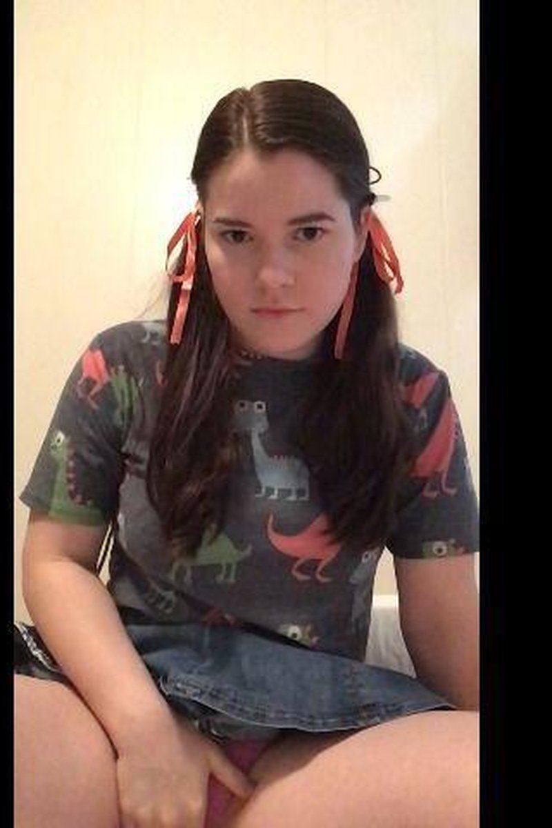 I Caught Step-Daddy - Screenshot 1 of 4 - Pigtails