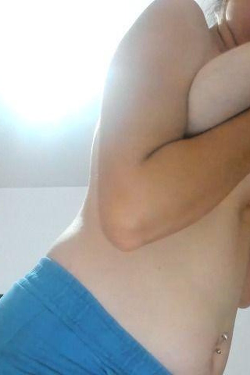 Tit Dropping - Screenshot 1 of 4 - Big Tits