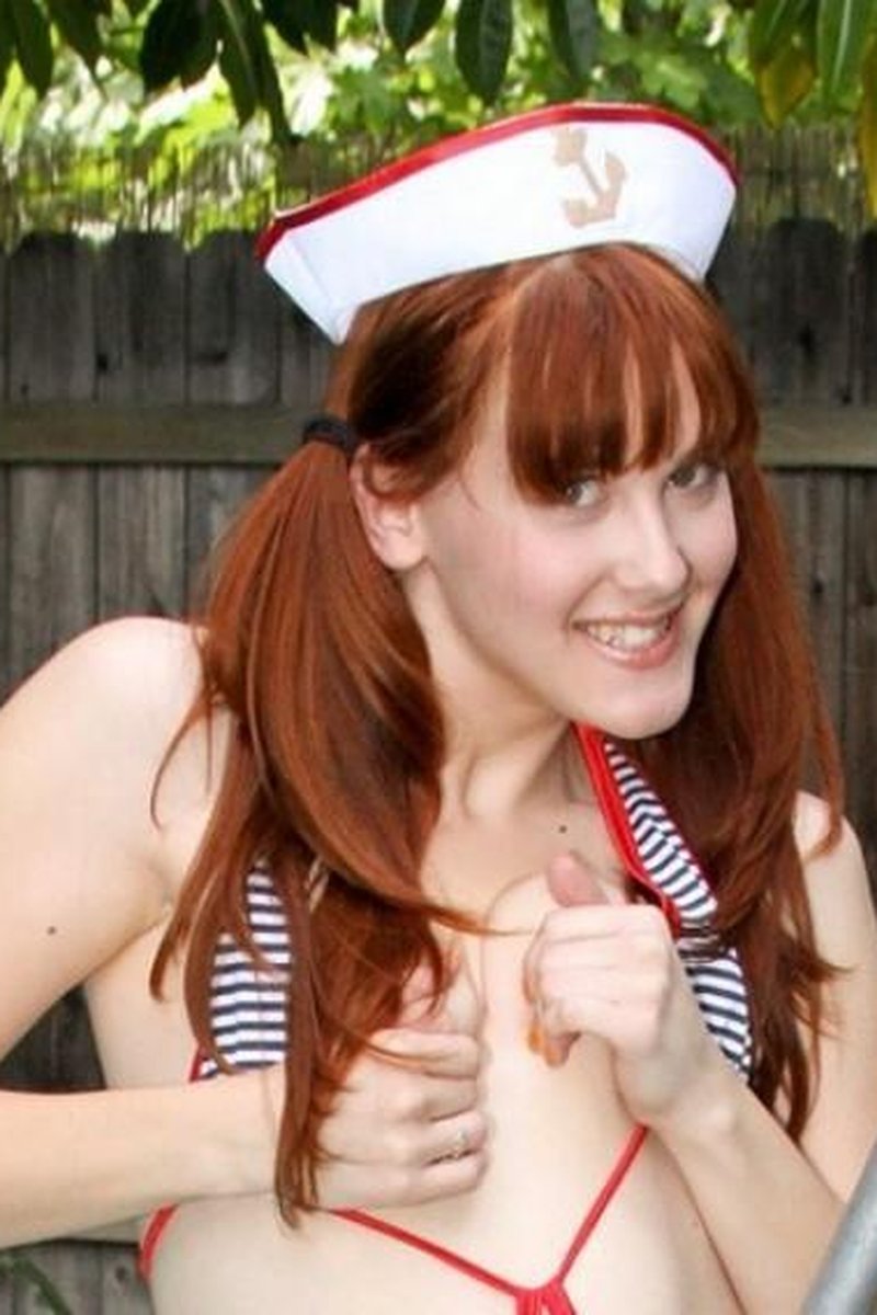 Sailor Girl - Screenshot 1 of 4 - Transgender