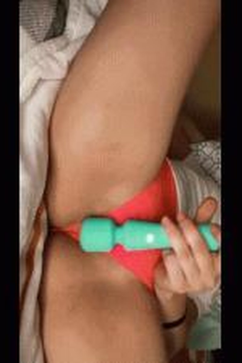 Tease - Screenshot 1 of 4 - Amateur