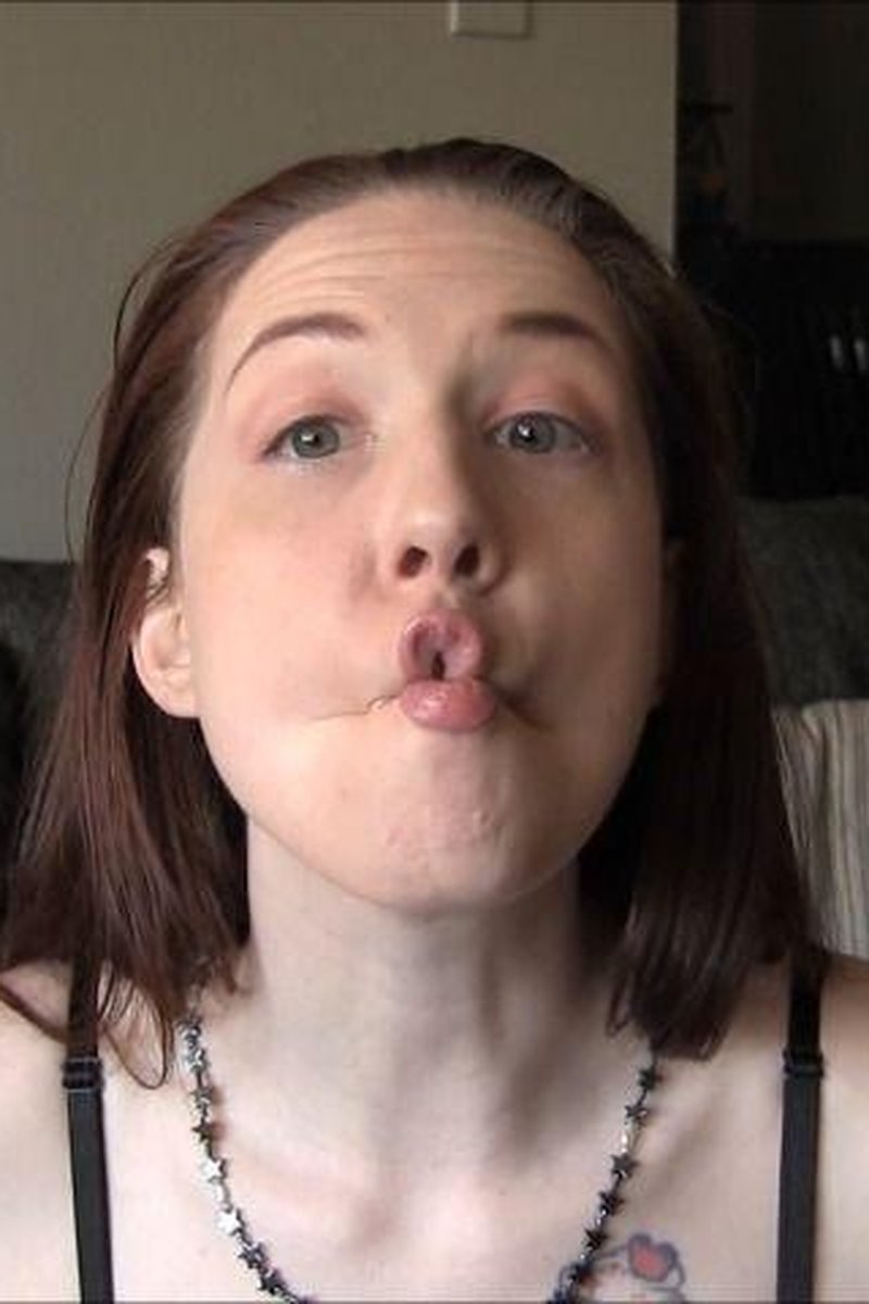 Kissy Faces - Screenshot 1 of 4 - Face Fetish