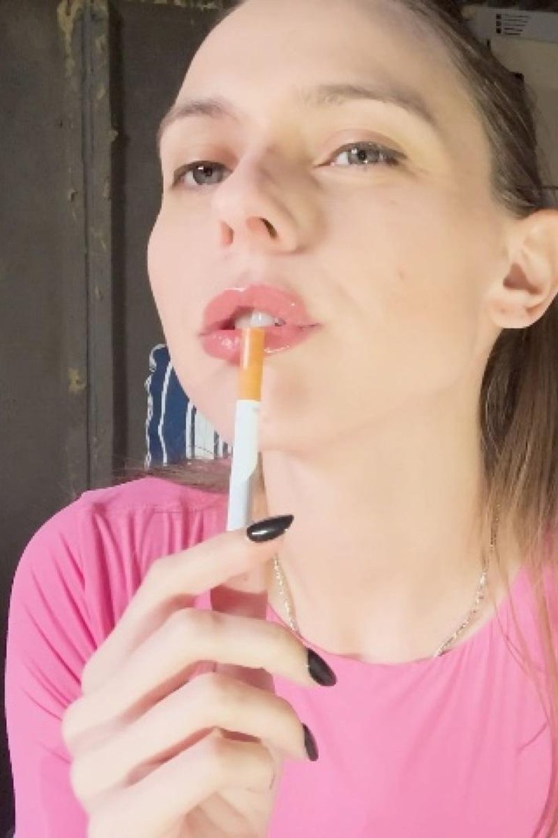 SPH Smoke - Screenshot 1 of 4 - Makeup