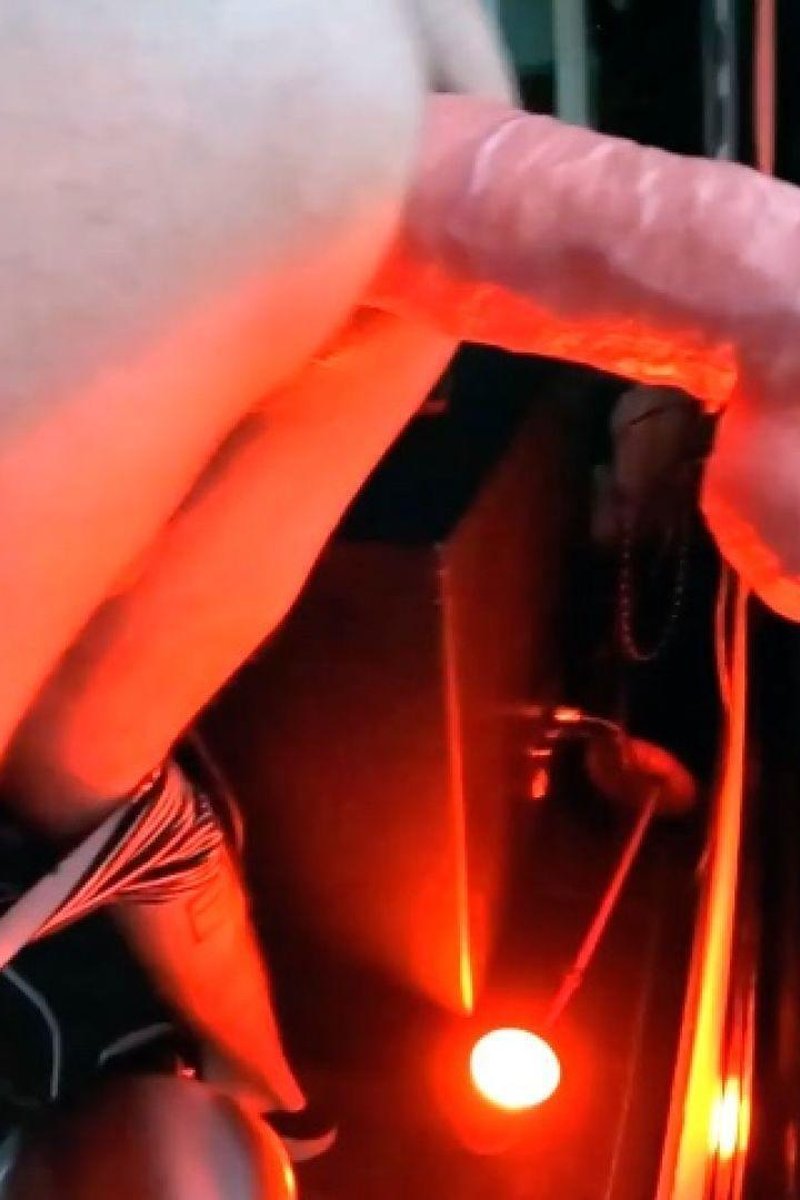 Deep Anal - Screenshot 1 of 4 - Anal