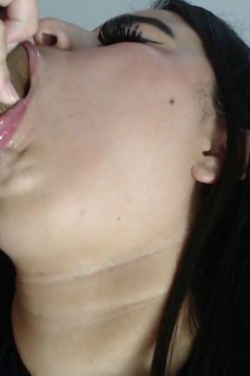 Bubbles + Deepthroat - Screenshot 1 of 4 - Deepthroat