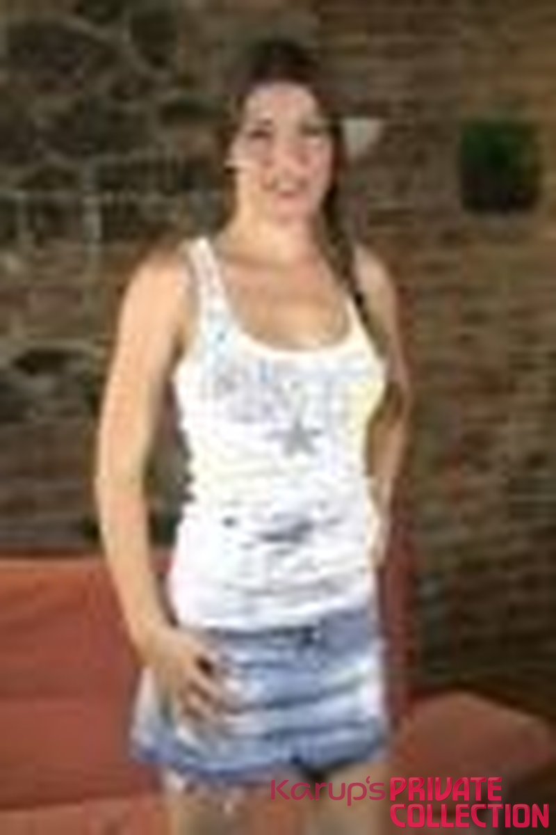 Zena - Screenshot 1 of 4 - Zena Little