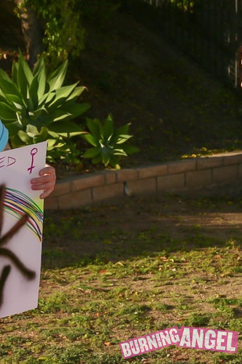 Dykes Takin' Dick - Callie Cyprus - Screenshot 1 of 4 - Brown Hair