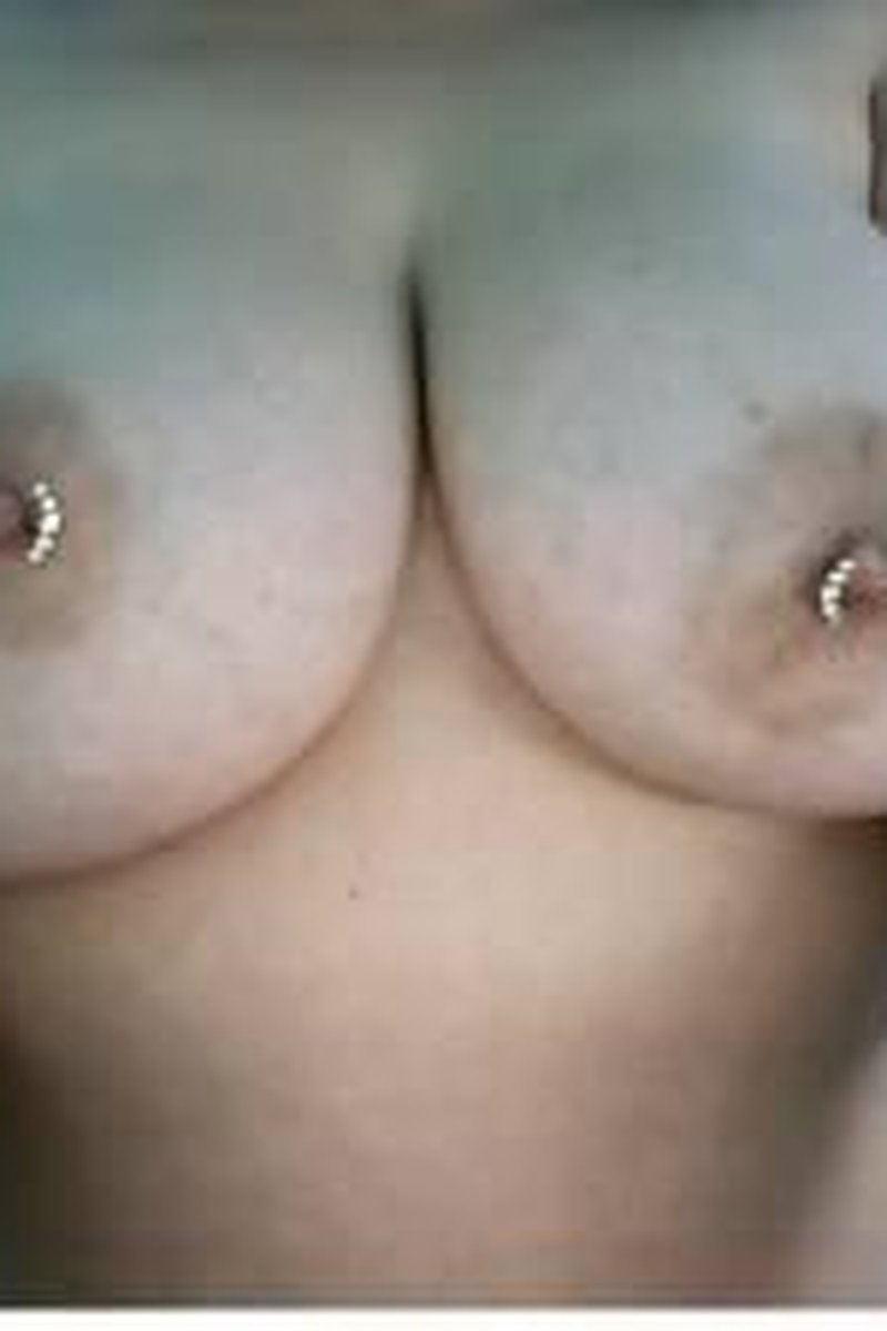 Suck Me - Screenshot 1 of 4 - Big Areolas