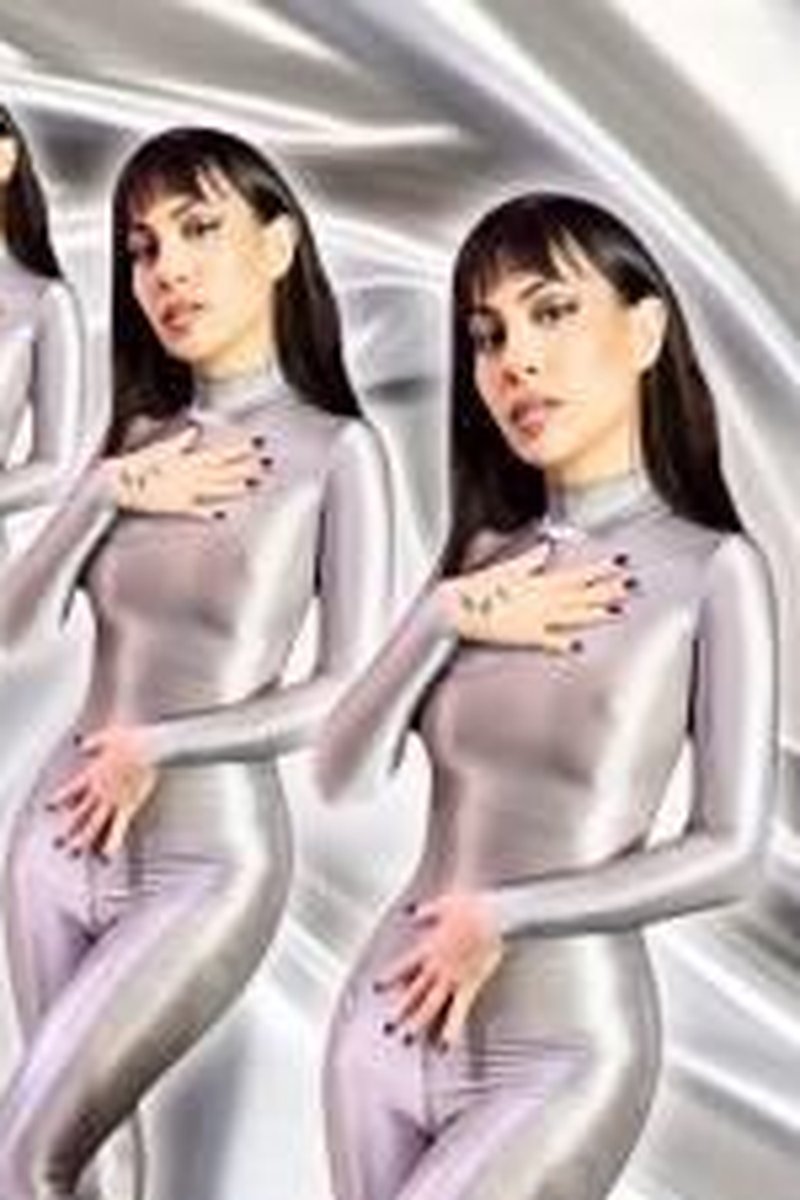 Stretchy Spandex - Screenshot 1 of 4 - Body Worship