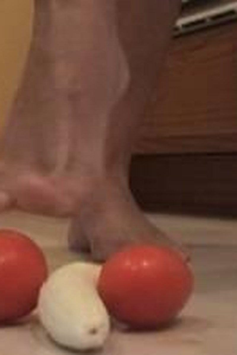 Forbidden Fruit - Screenshot 1 of 4 - Cock Trample