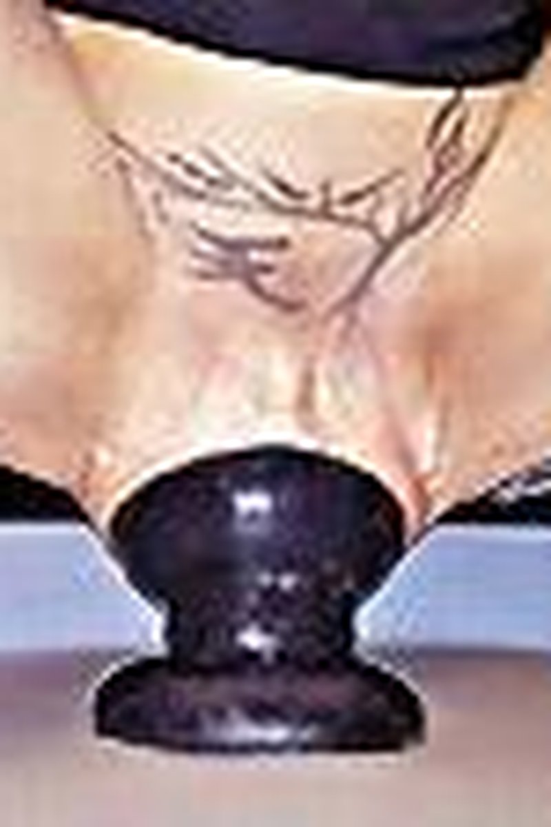 Anna Devours A Giant Plug - Screenshot 1 of 4 - Butt Plug