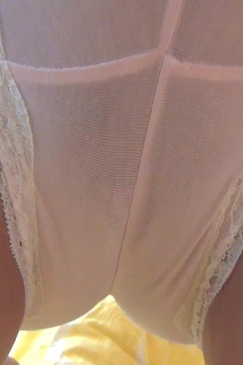 New Clothes - Screenshot 1 of 4 - Fetish