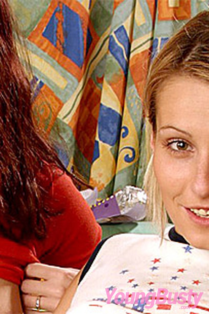 Jennifer - Screenshot 1 of 4 - Blond Hair