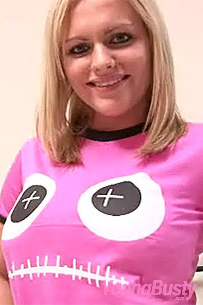 Charley - Screenshot 1 of 4 - Blond Hair