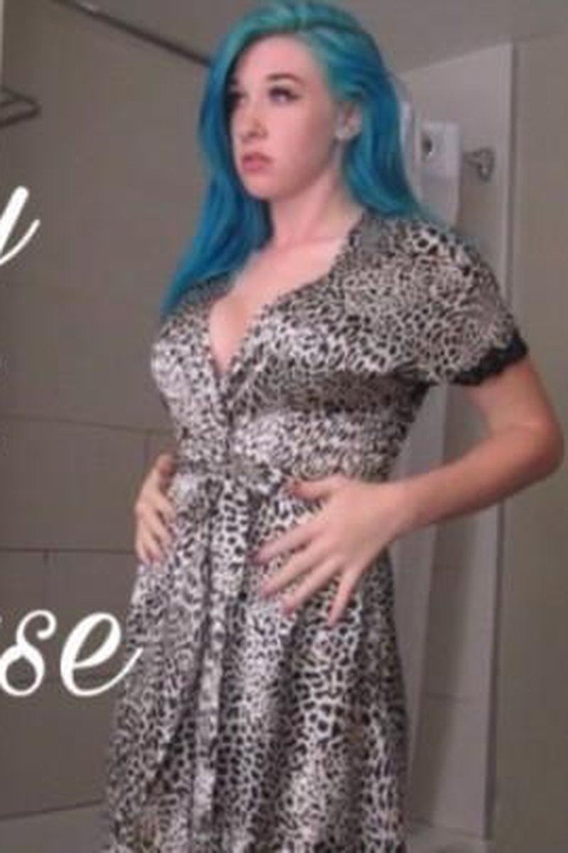 Midnight Striptease - Screenshot 1 of 4 - Fingering