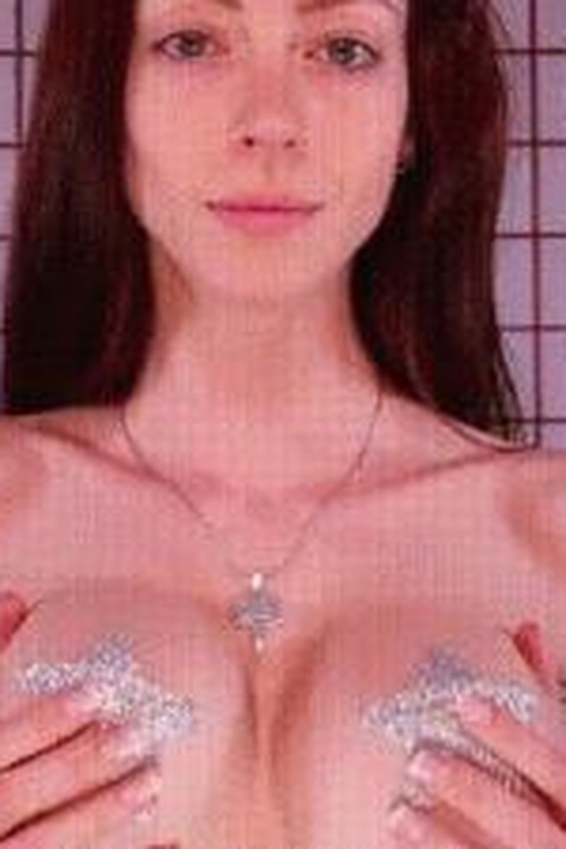 Addicted - Screenshot 1 of 4 - Big Tits