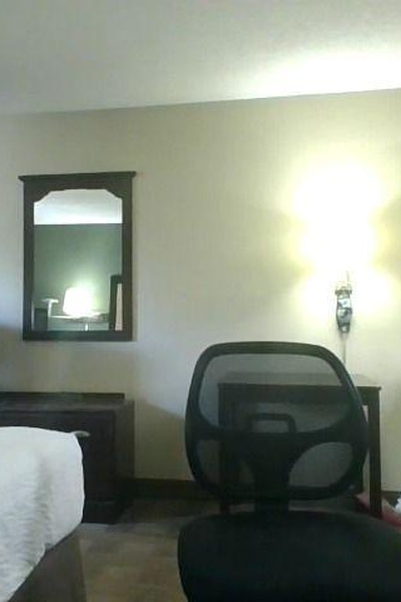 Hotel2 - Screenshot 1 of 4 - Absolute Strength