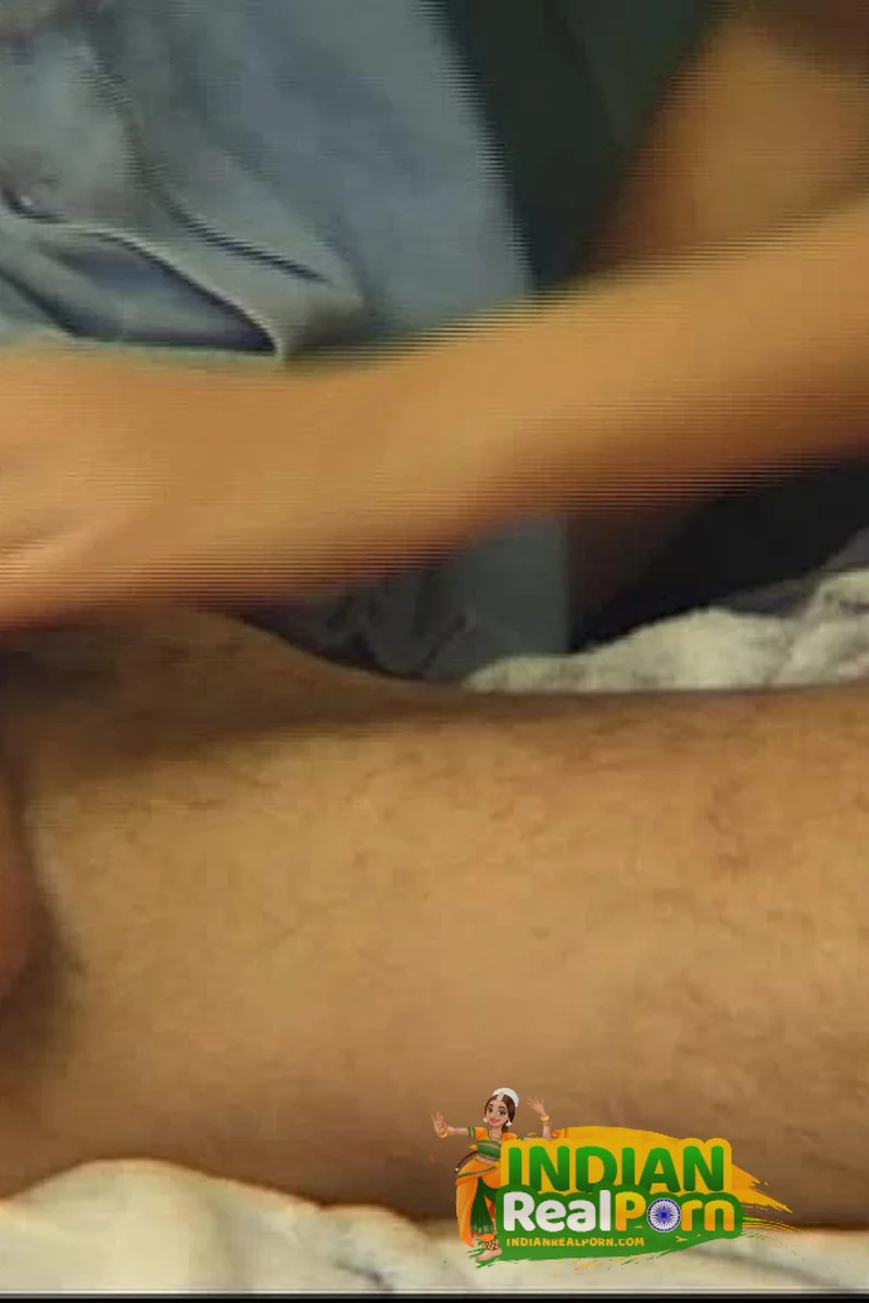 Genuine Indian Vintage Porn - Screenshot 1 of 4