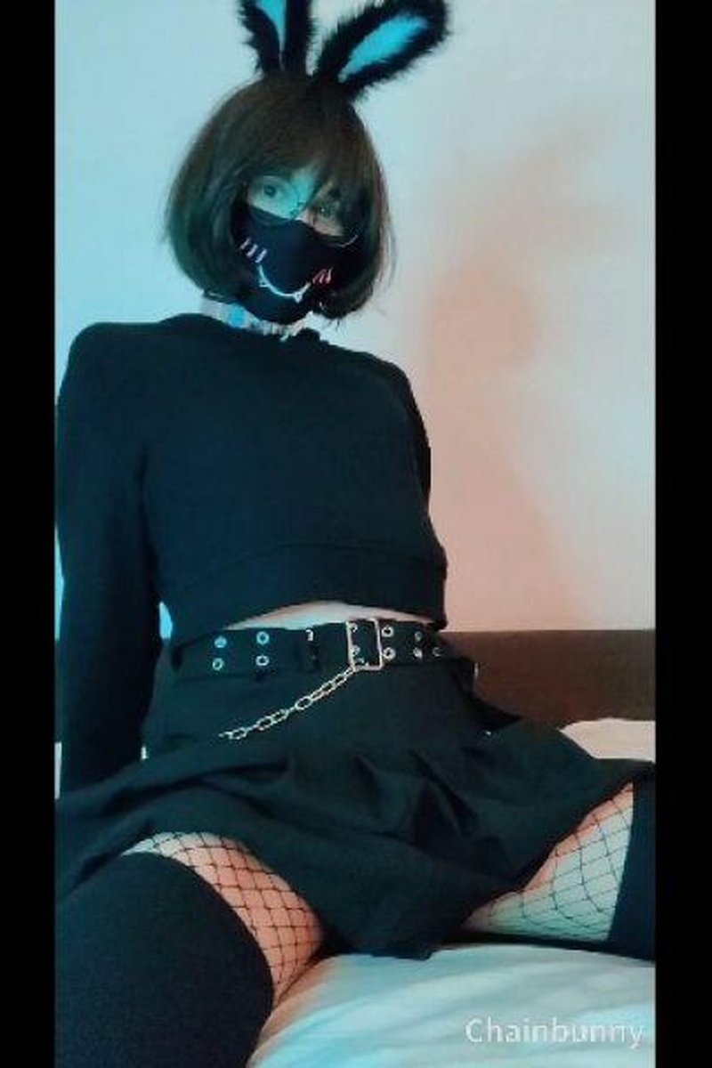 TP-manyvidschainbunny-midnight-cumshot-with-a-bunny-boy