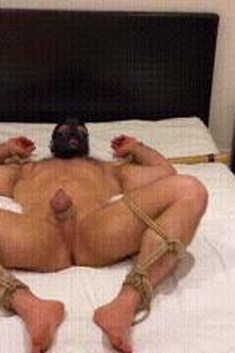 Shibari Spread Eagle - Screenshot 1 of 4 - Black