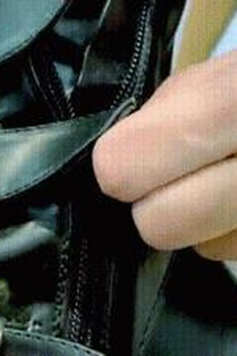 Getting Ready For Session - Screenshot 1 of 4 - Ass Fetish