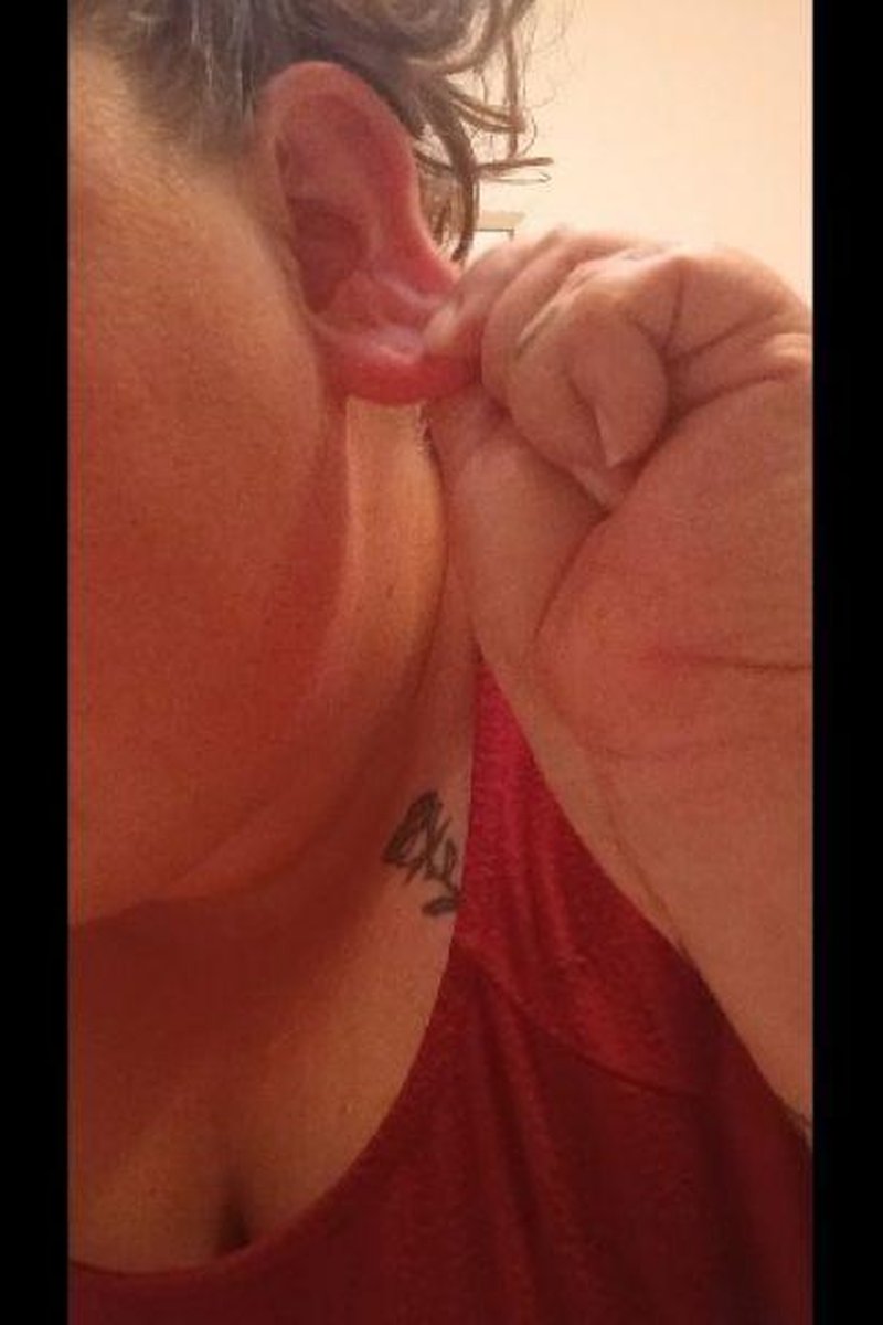 Pull Me Please - Screenshot 1 of 4 - Babes