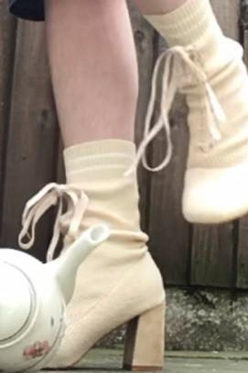 Arikajira Stomping Crush Teapot - Screenshot 1 of 4 - Boots