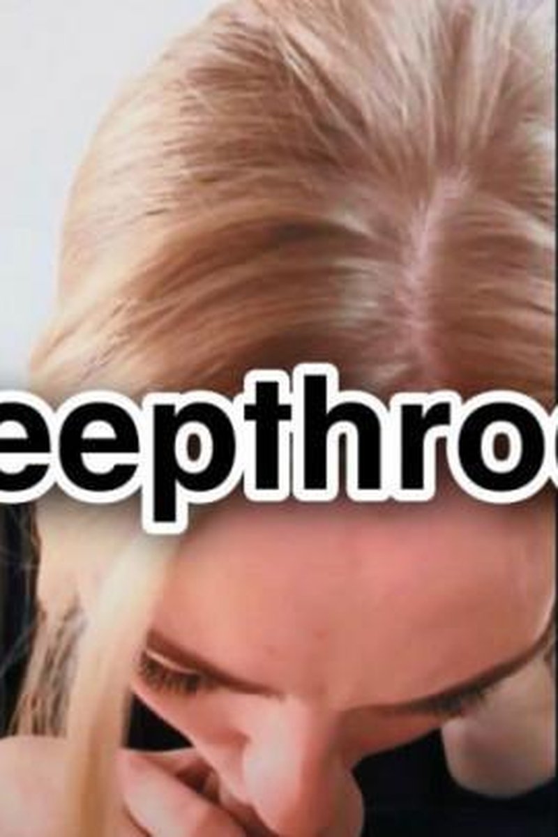 Deepthroat - Screenshot 1 of 4 - Blowjob