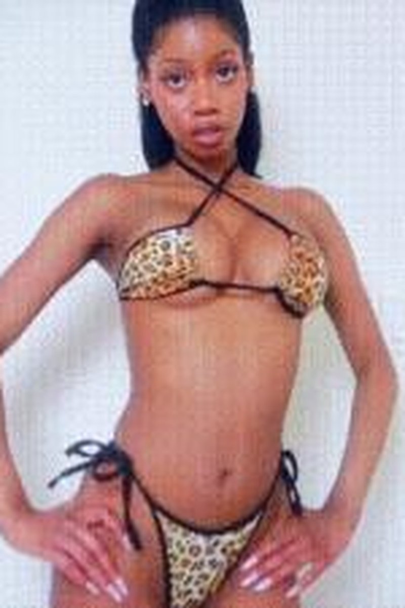 Leopard Bikini **** - Screenshot 1 of 4 - Animal Print