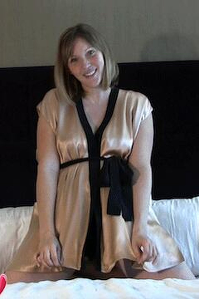 Bratty Sissies Humiliating Sissies - Screenshot 1 of 4 - Ass Worship