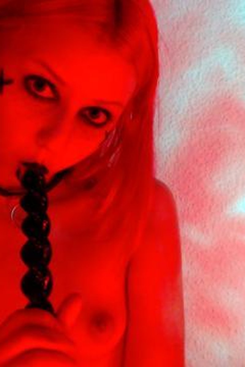 R E D R U M - Screenshot 1 of 4 - Anal