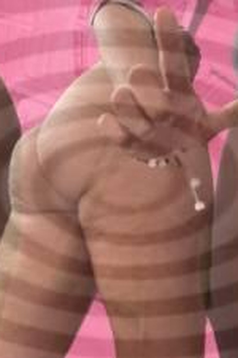 Bow Down - Screenshot 1 of 4 - Ass Control