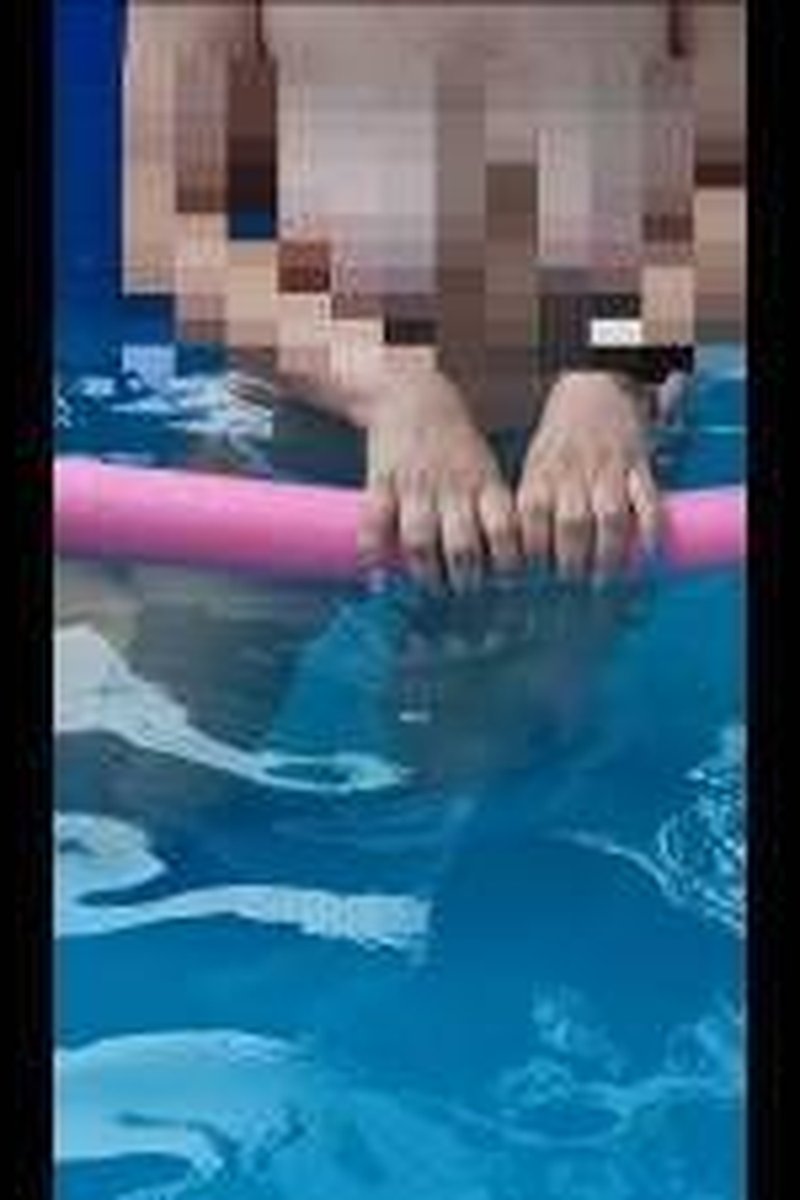 Pool Tits! - Screenshot 1 of 4 - Big Tits