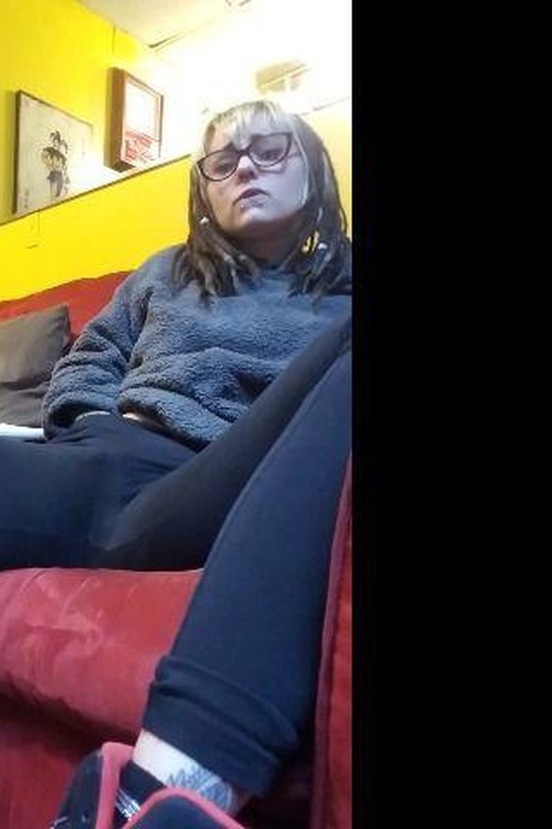 Quick Orgasm At Work - Screenshot 1 of 4 - Clothed Sex
